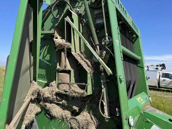 Image of John Deere 561M equipment image 3