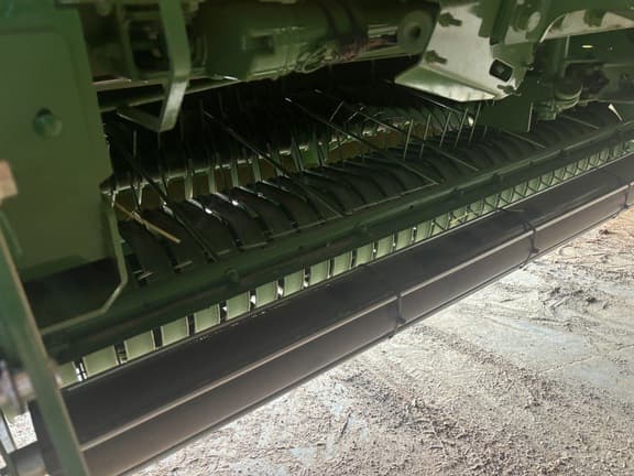 Image of John Deere 561M equipment image 4