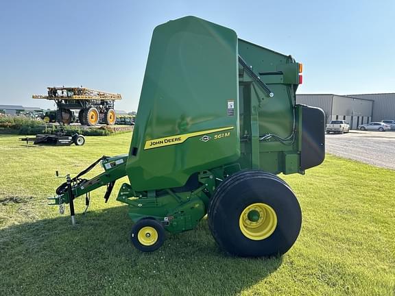 Image of John Deere 561M equipment image 3