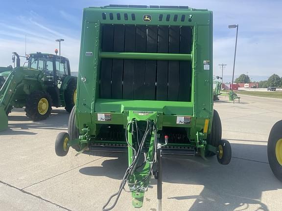 Image of John Deere 561M equipment image 2