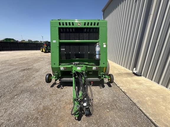 Image of John Deere 561M equipment image 4