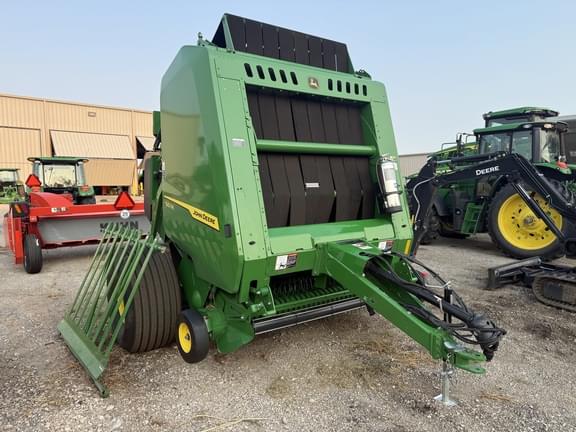 Image of John Deere 561M equipment image 3