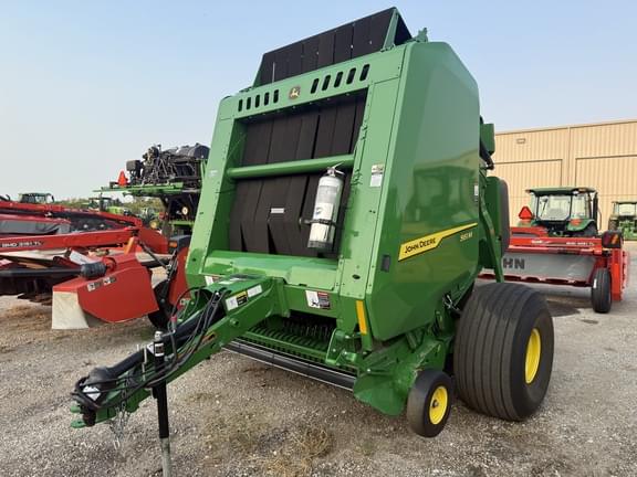 Image of John Deere 561M equipment image 2