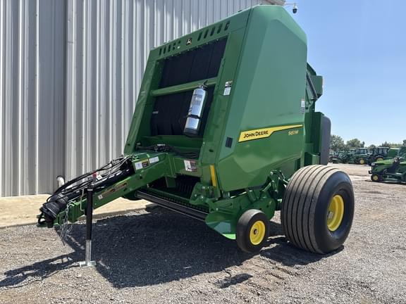 Image of John Deere 561M equipment image 3