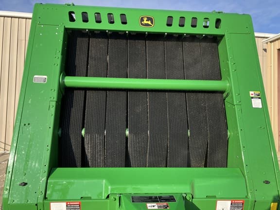 Image of John Deere 561M equipment image 3