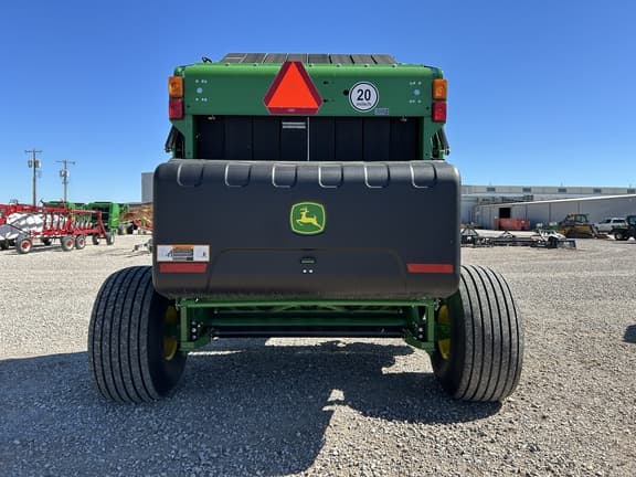 Image of John Deere 561M equipment image 3