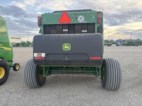 Image of John Deere 561M equipment image 3