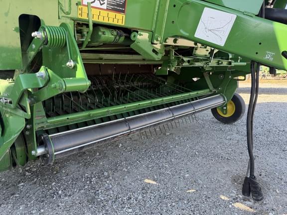 Image of John Deere 561M Silage Special equipment image 1