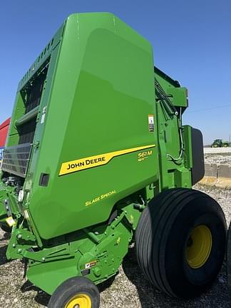 Image of John Deere 561M Silage Special equipment image 4