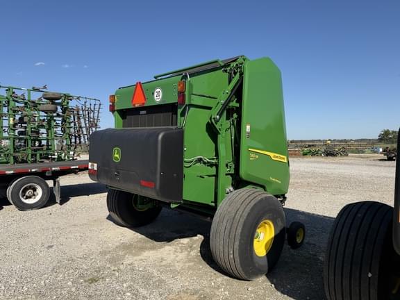 Image of John Deere 561M Silage Special equipment image 3
