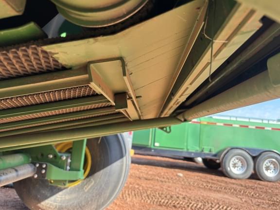 Image of John Deere 561M equipment image 2