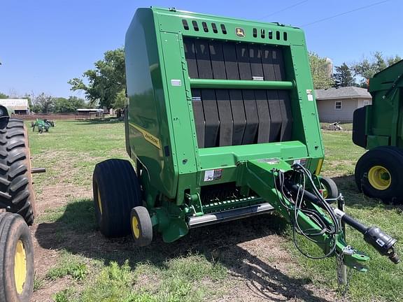 Image of John Deere 561M equipment image 2