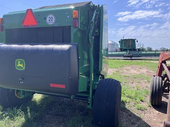 Image of John Deere 561M equipment image 3