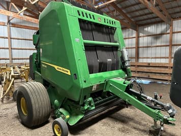 Main image John Deere 561M
