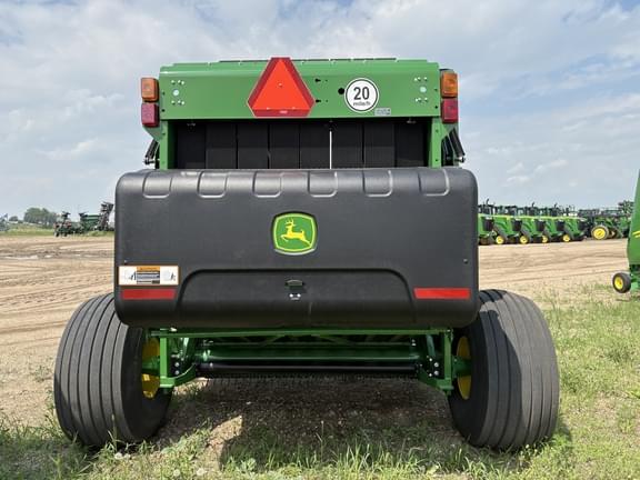 Image of John Deere 561M equipment image 4