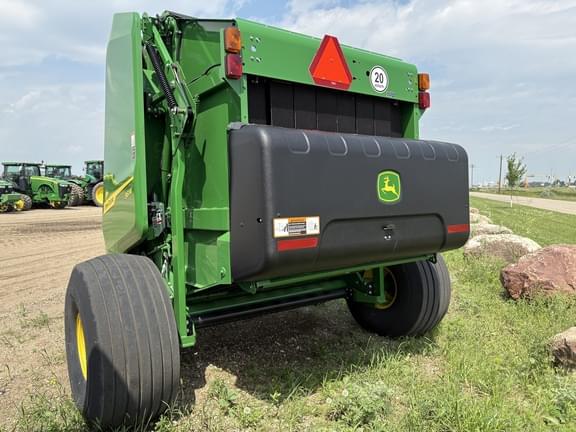 Image of John Deere 561M equipment image 3