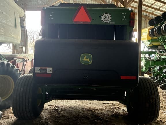 Image of John Deere 561M equipment image 4