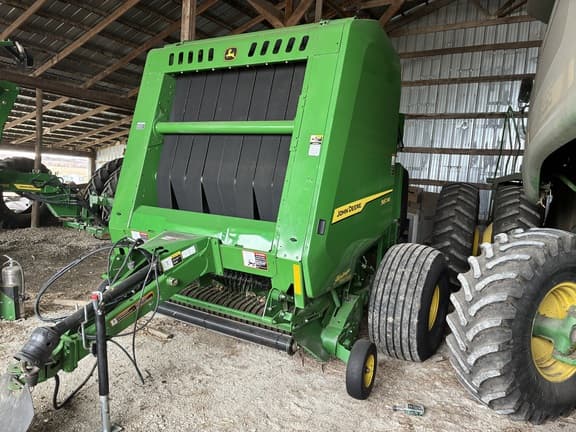 Image of John Deere 561M equipment image 1