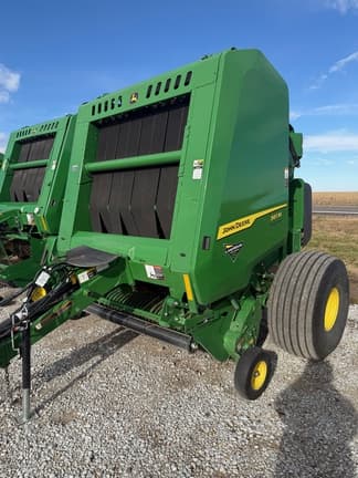 Main image John Deere 561M