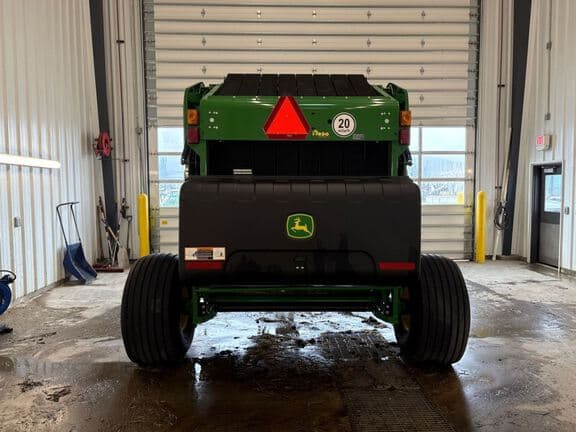 Image of John Deere 561M equipment image 3