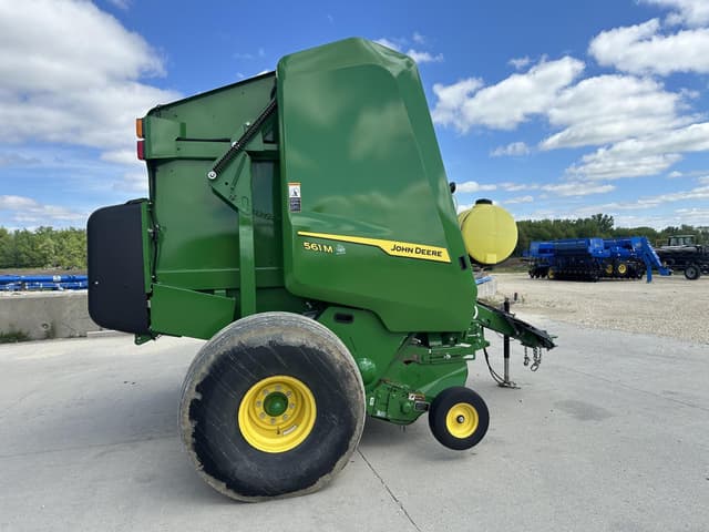 Image of John Deere 561M equipment image 2
