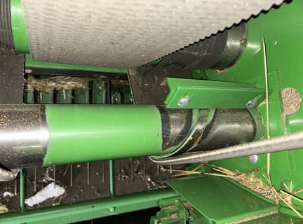 Image of John Deere 561M equipment image 3