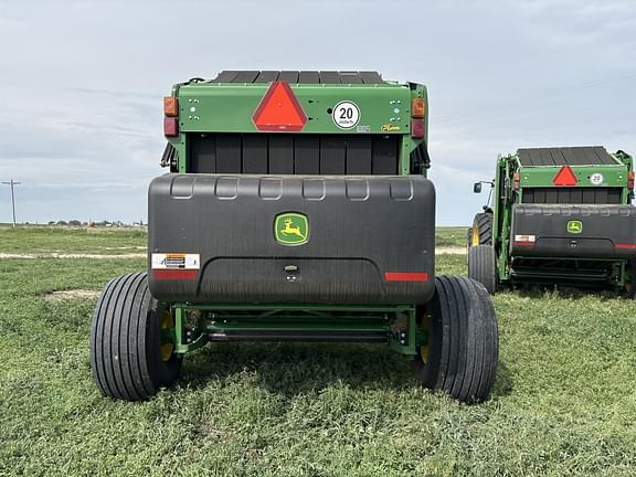 Image of John Deere 561M equipment image 4