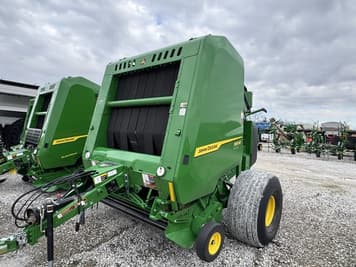 Main image John Deere 561M