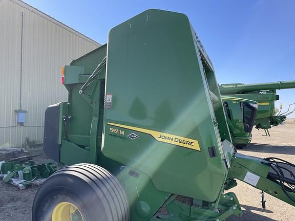 Image of John Deere 561M equipment image 4