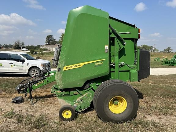 Image of John Deere 561M equipment image 3