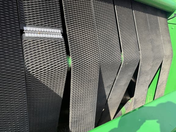 Image of John Deere 561M equipment image 2