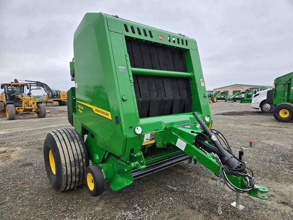 Image of John Deere 561M equipment image 3