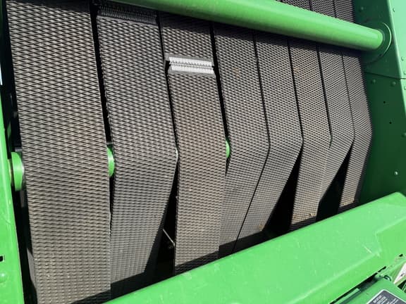 Image of John Deere 561M equipment image 3