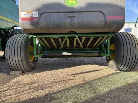 Image of John Deere 561M equipment image 3