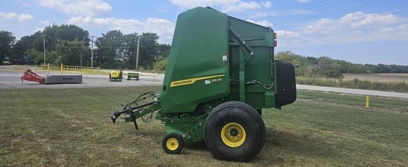 Image of John Deere 561M equipment image 2