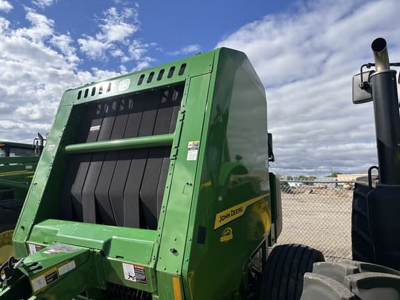 Image of John Deere 561M equipment image 4