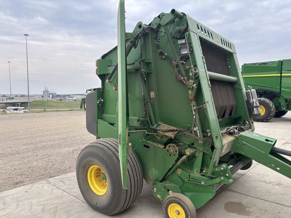 Image of John Deere 561M equipment image 2