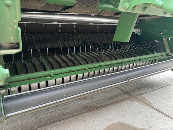 Image of John Deere 561M equipment image 4