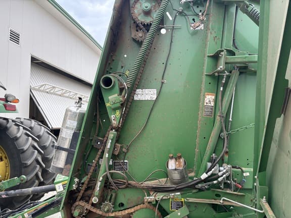 Image of John Deere 561M equipment image 3