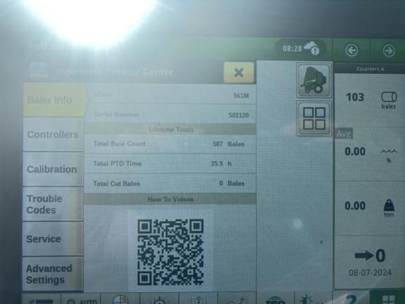 Image of John Deere 561M equipment image 1