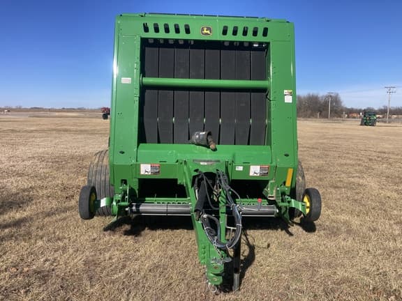 Image of John Deere 561M equipment image 4