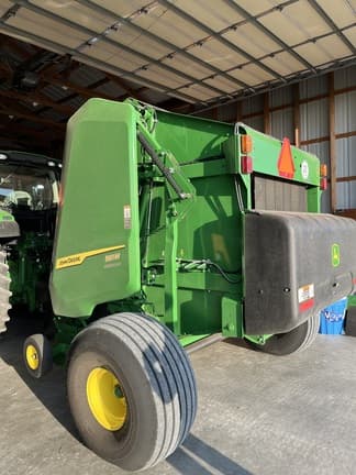 Image of John Deere 561M Heavy-Duty Primary image