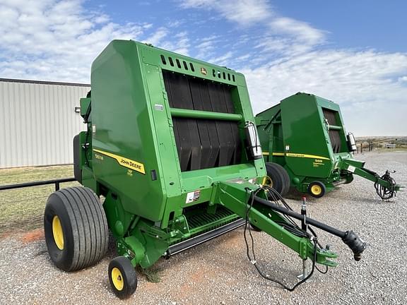 Image of John Deere 561M equipment image 4