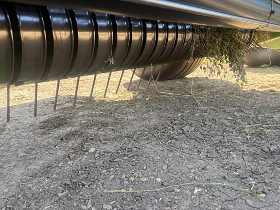 Image of John Deere 561M equipment image 2