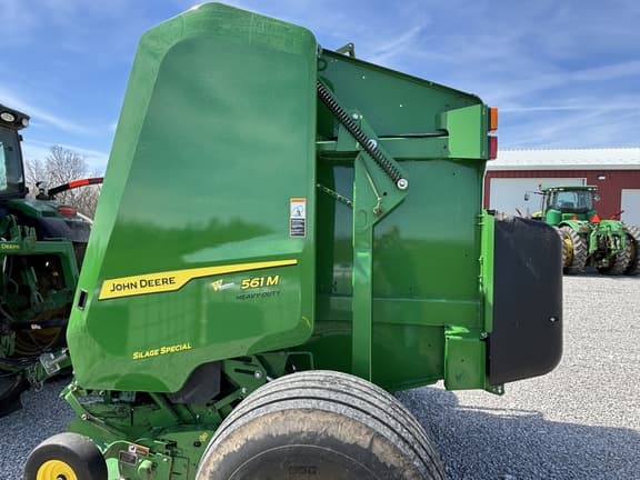 Image of John Deere 561M equipment image 3