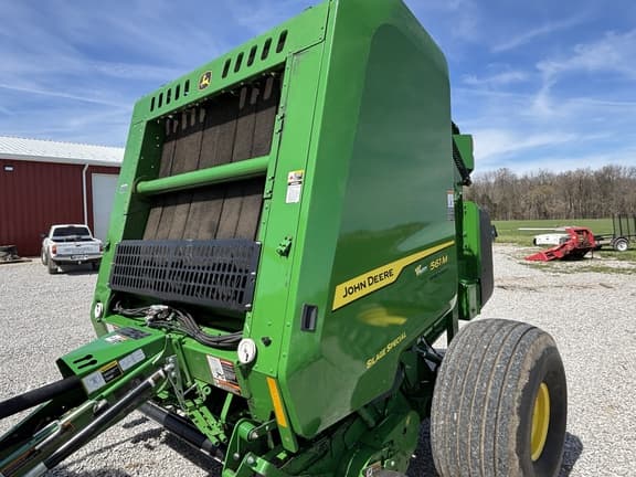 Image of John Deere 561M Silage Special equipment image 1