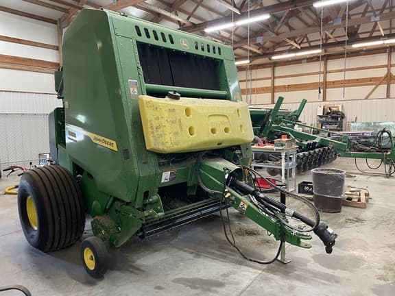 Image of John Deere 561M equipment image 3