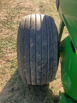 Image of John Deere 561M equipment image 4