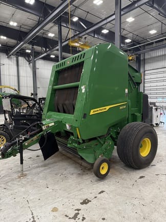 Main image John Deere 561M