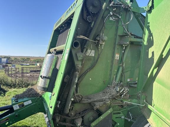 Image of John Deere 561M equipment image 2